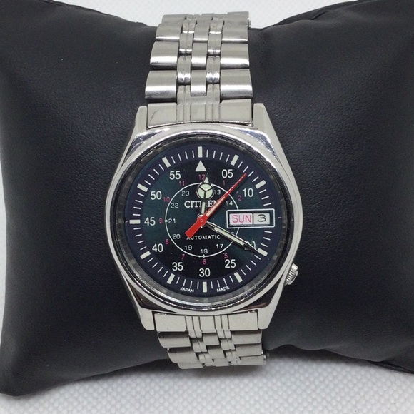 Vintage Men's Citizen Dive Watch - Picture 3 of 6